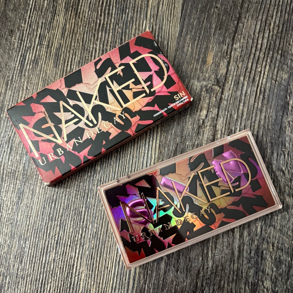 Urban decay Naked “SIN” mini eyeshadow palette NEW - Picture 2 of 5